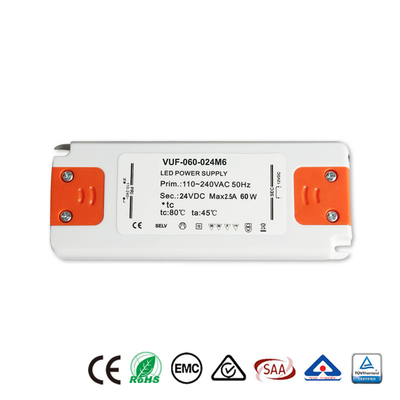 Fahrer 24V der Klassen-2 LED Plastikstromversorgung DCs 60W für LED-Streifen-Licht