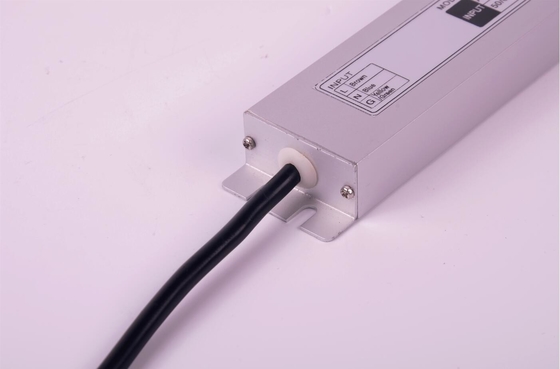 Leichtgewichtler 12V Constant Voltage Slimline LED Fahrer-45W 213x35.6x17.4mm